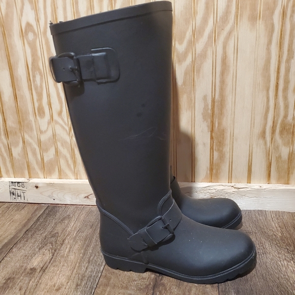 Steve Madden Shoes - Steve Madden Icestorm Rubber Closed Toe Boots